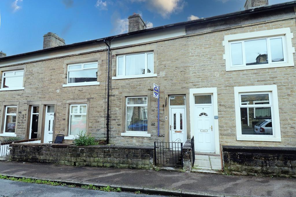 Arthur Street, Barnoldswick, BB18 2 bed terraced house £115,000