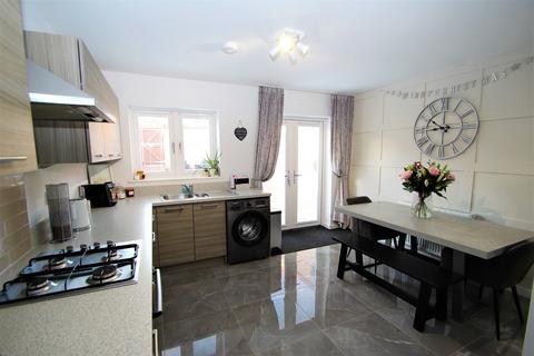7 Brick Drive, Great Blakenham, Ipswich, IP6 0GJ