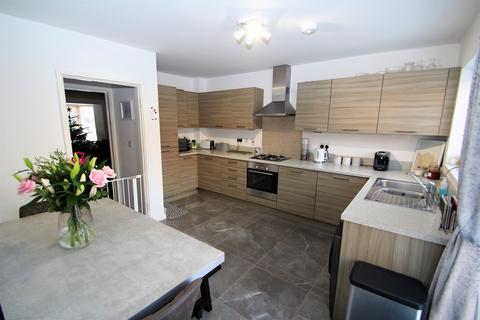 7 Brick Drive, Great Blakenham, Ipswich, IP6 0GJ