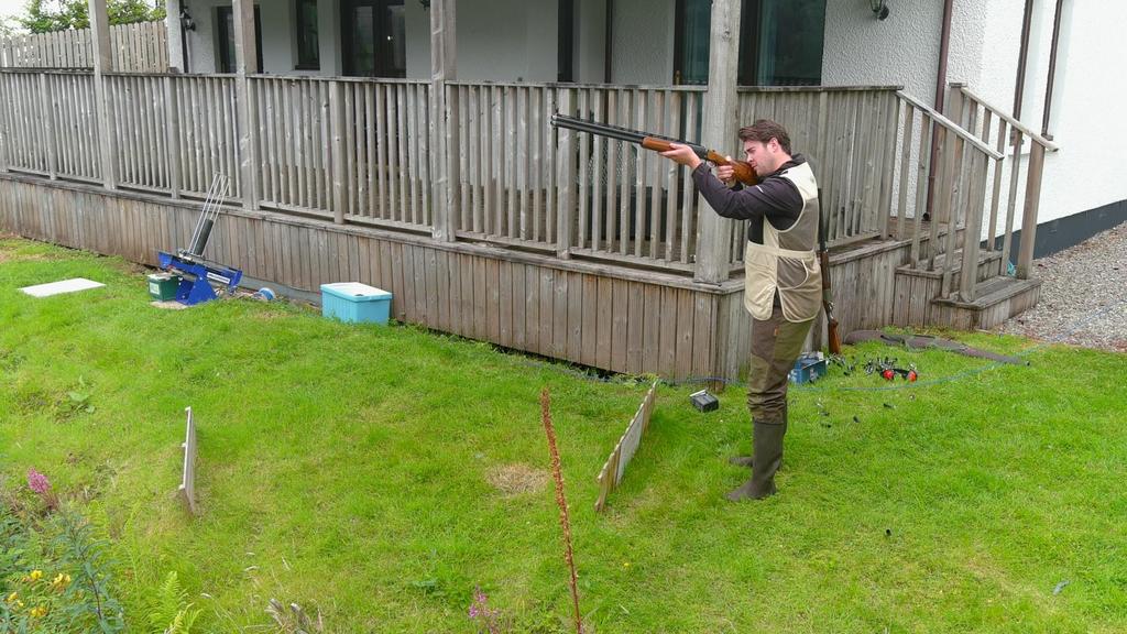 Clay pidgeon shooting