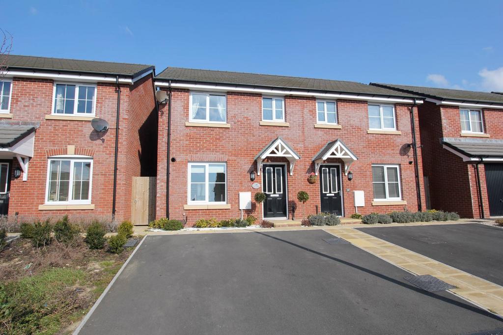 Heol Y Sianel, Rhoose Point 3 bed semidetached house for sale £249,950