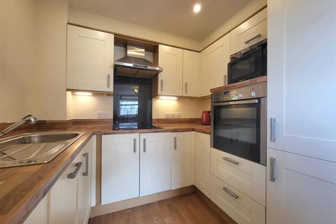 1 bedroom flat for sale - White Lion Street, Tenby