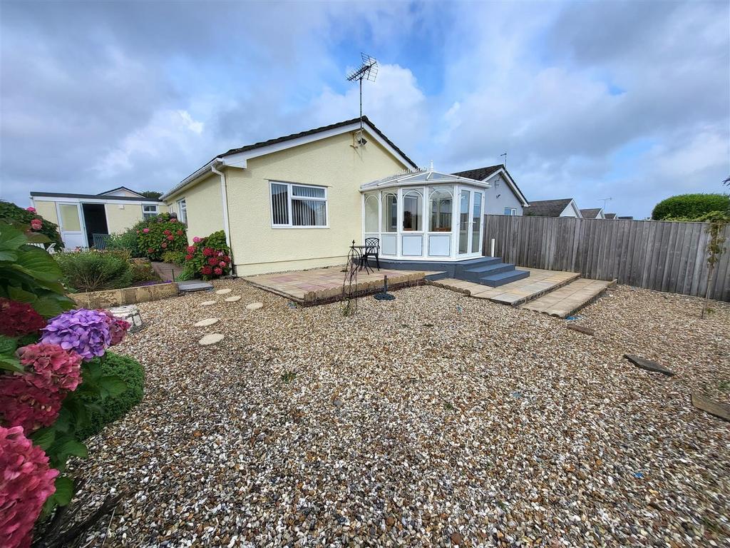 Bevelin Hall, Saundersfoot 3 bed detached bungalow for sale £345,000
