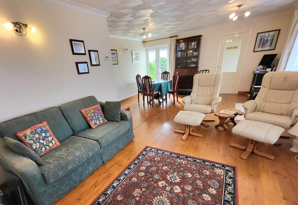 Bevelin Hall, Saundersfoot 3 bed detached bungalow for sale £345,000