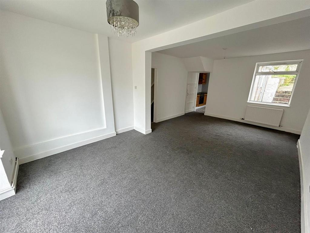 Waun Wen Road, Waun Wen, Swansea 3 bed terraced house for sale £110,000