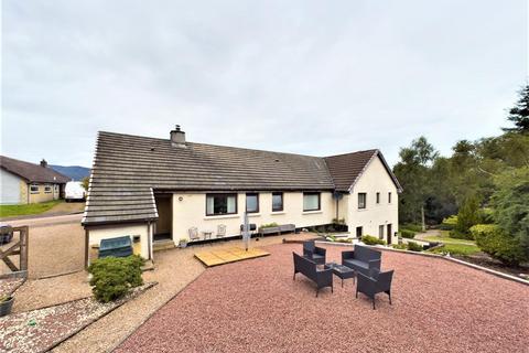 5 Stirling Place, Fort William, PH33 6UW