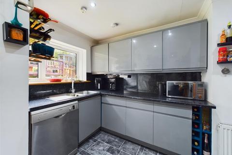 1 Glebe Park, Corpach, Fort William, PH33 7JZ