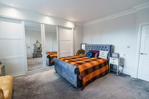 2 bedroom apartment for sale - Woodacre Lane, Leeds LS17