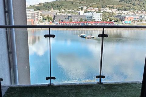 2 bedroom apartment for sale - South Quay,Kings Road, Marina,Swansea