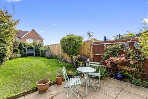 2 bedroom semi-detached house for sale, Raymond Fuller Way, Kennington TN24