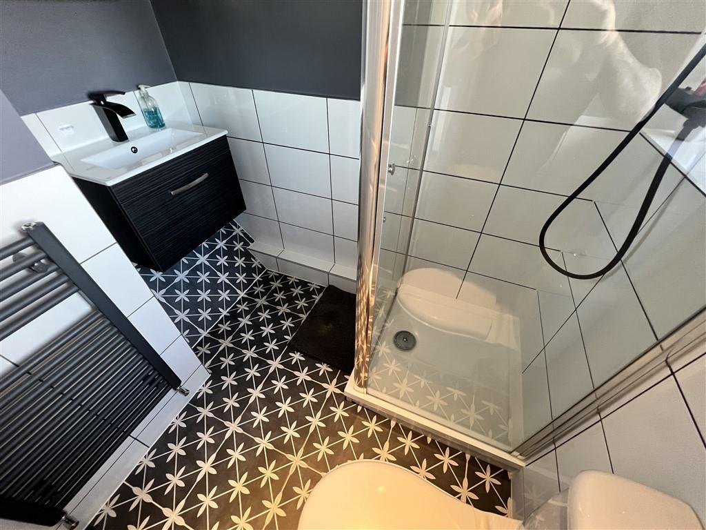 En suite shower room