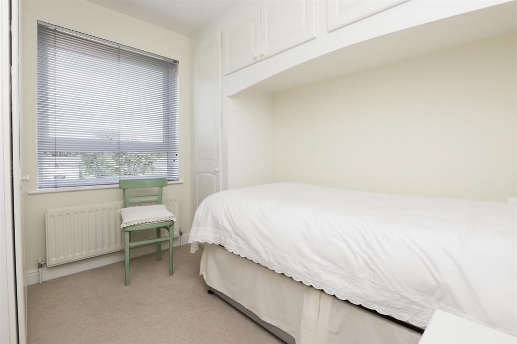 Bedroom 4.jpg
