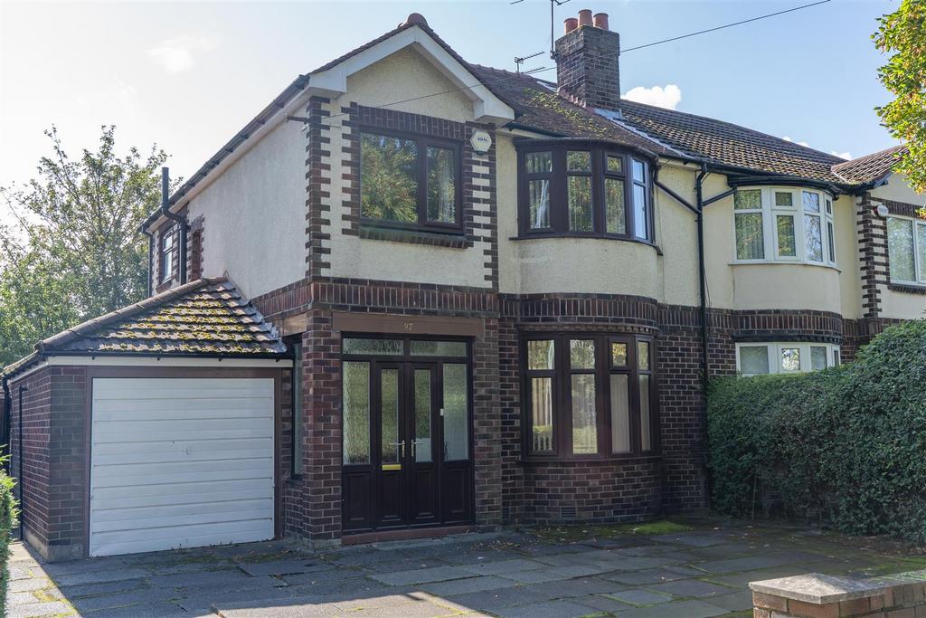Altrincham Road, Gatley 3 bed semidetached house for sale £350,000