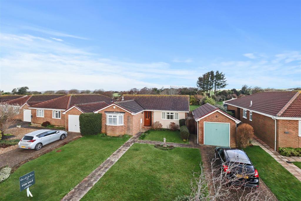 Clementine Avenue, Seaford 2 bed detached bungalow £475,000