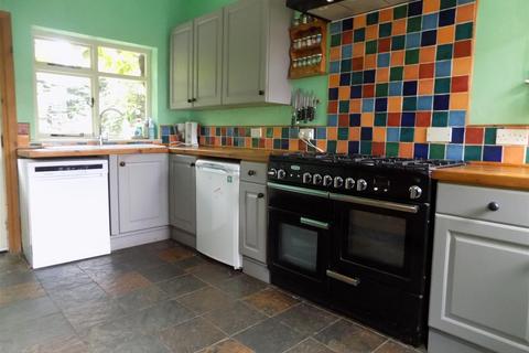 4 bedroom character property for sale, Belvoir Road, Bottesford, Nottingham