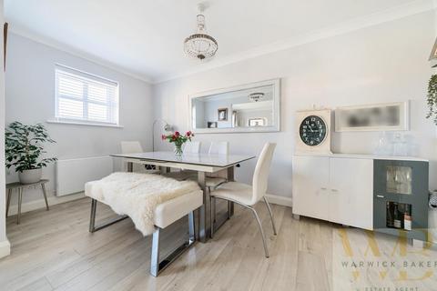 Flat 22, The Quay Emerald Quay, Shoreham-by-sea, BN43 5JP