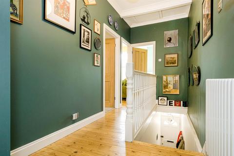 52 Devonshire Road, London, E17 8QJ