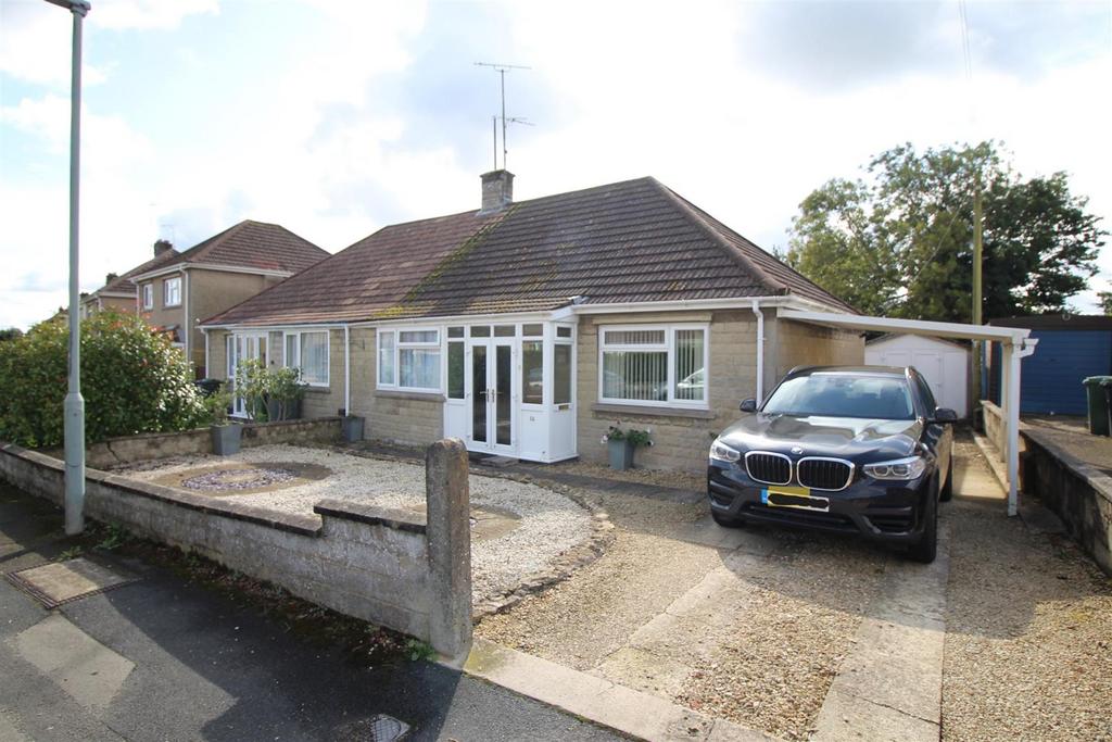 Orchard Road, Chippenham 2 bed semidetached bungalow £1,100 pcm (£