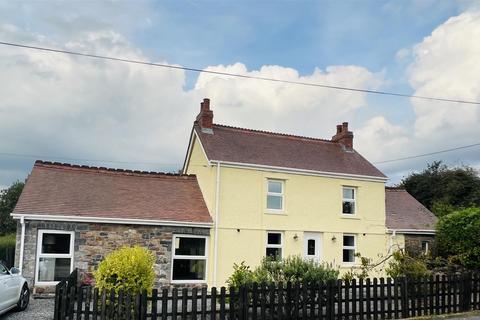 3 bedroom property with land for sale - Maesybont, Llanelli