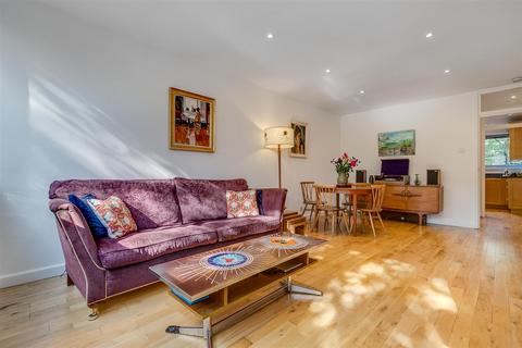 5 bedroom house for sale, Claudia Place, London