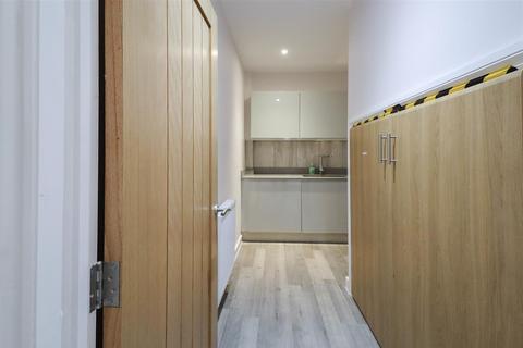 2 bedroom apartment for sale, Tipps Cross Lane, Hook End, Brentwood