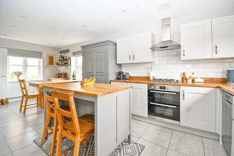 53 Brompton Drive, Bradford, BD10 0DW