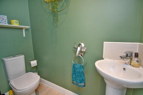 53 Brompton Drive, Bradford, BD10 0DW