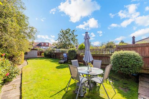67 Stoneleigh Avenue, Worcester Park, KT4 8XY