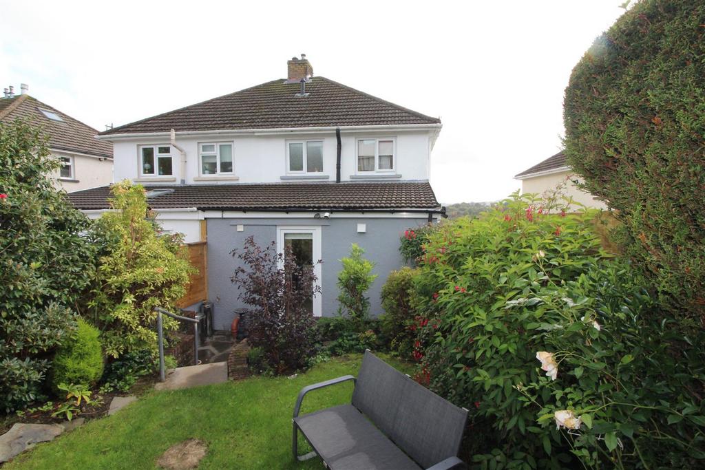 Highfield Crescent, Blackwood NP12 2 bed semidetached house for sale