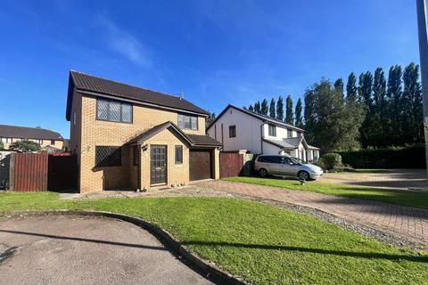 4 bedroom detached house for sale, De Ballon Close, Ysbytty Fields, Abergavenny, NP7