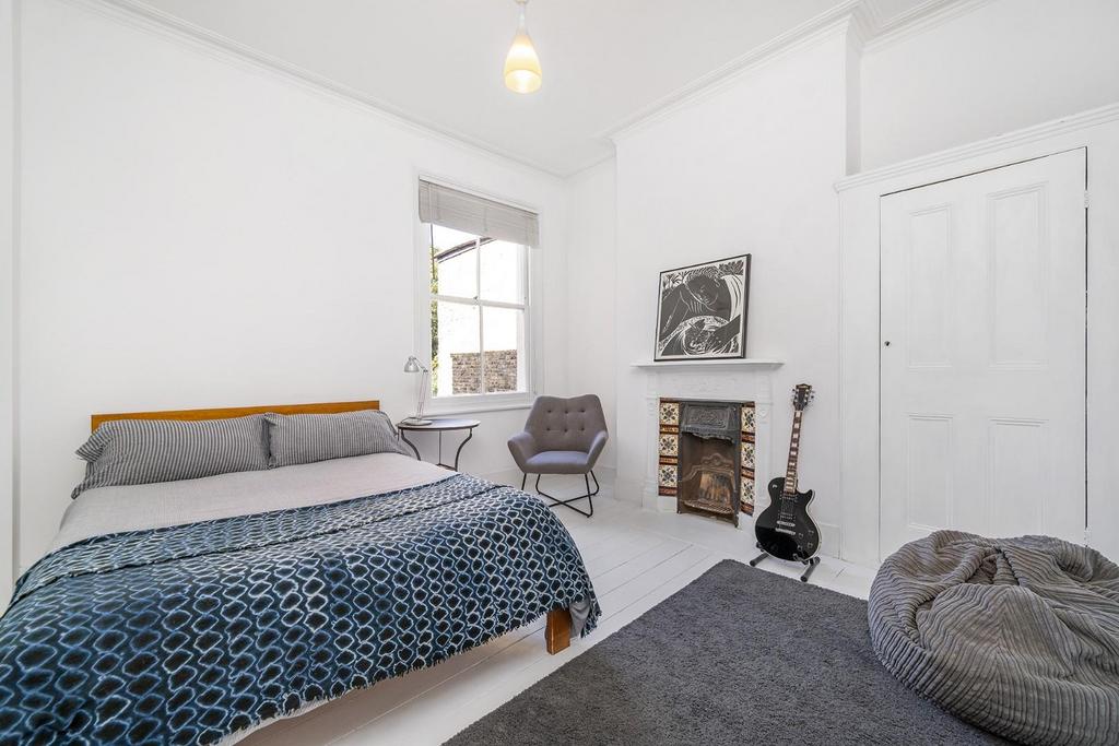 Bedroom 2.JPG