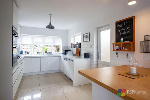 3 Bramble Mead, Balcombe, Haywards Heath, RH17 6HU
