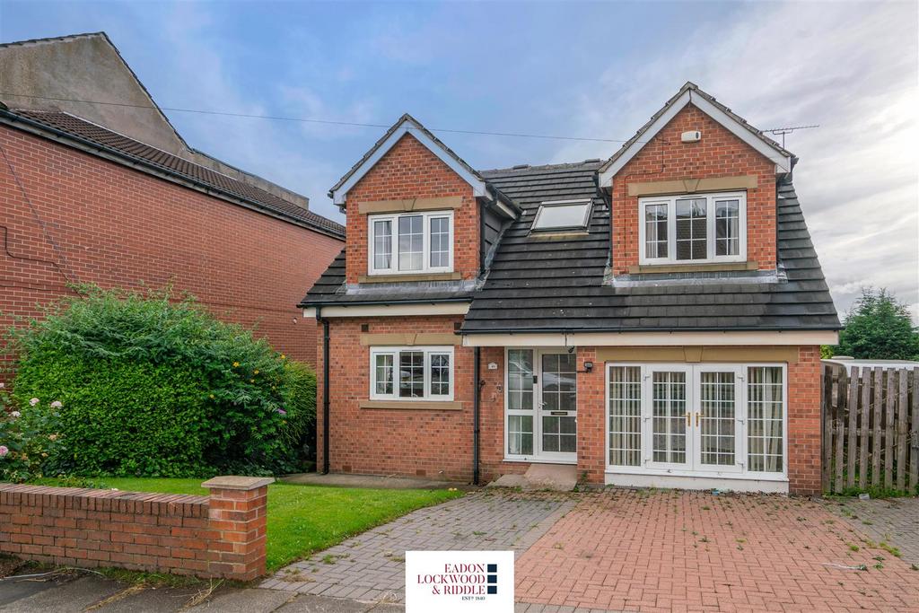 Old Clifton Lane, Rotherham 4 bed house for sale £290,000