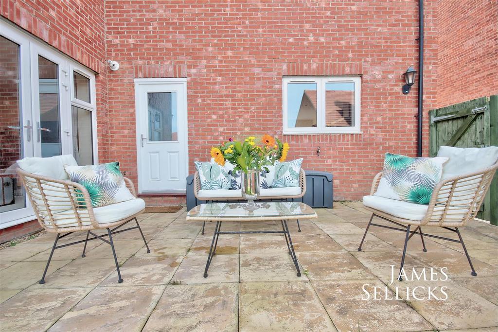Patio entertaining area