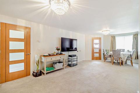 2 bedroom apartment for sale, Thomas Court, Marlborough Road, Cardiff, Glamorgan, CF23 5EZ