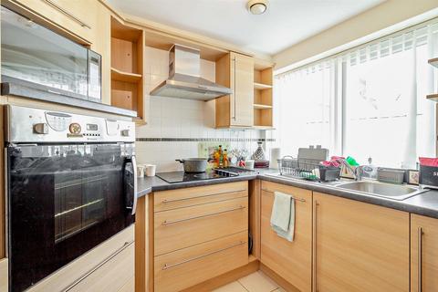 2 bedroom apartment for sale, Thomas Court, Marlborough Road, Cardiff, Glamorgan, CF23 5EZ