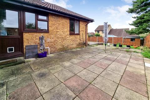 35 Chalbury Close, Poole, BH17 8BP