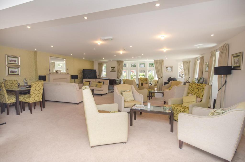 Communal lounge.jpg