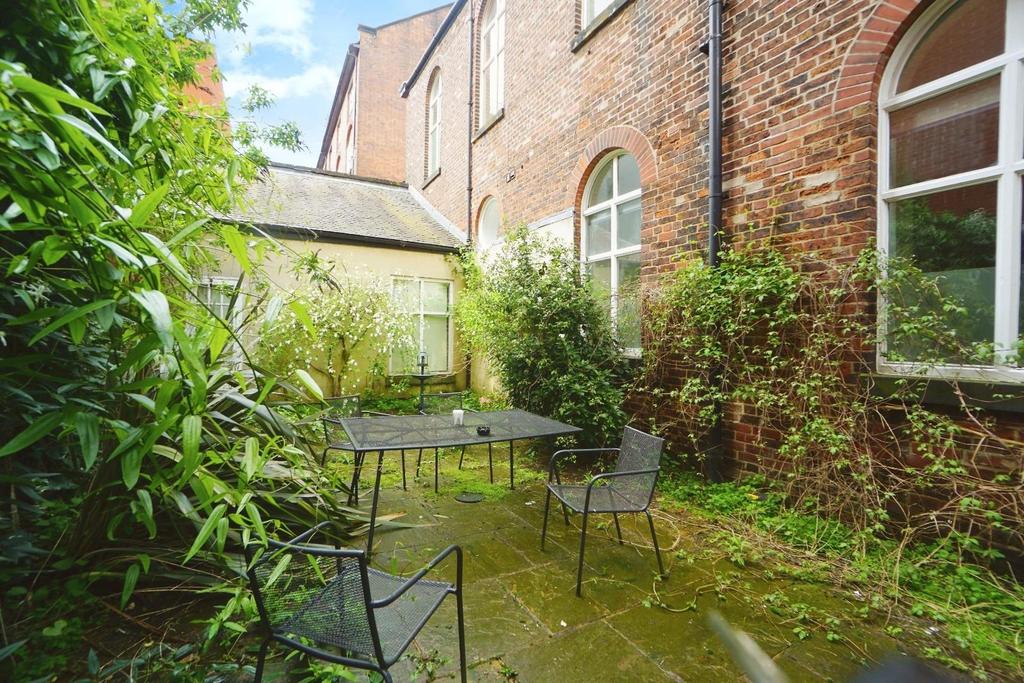 Communal garden