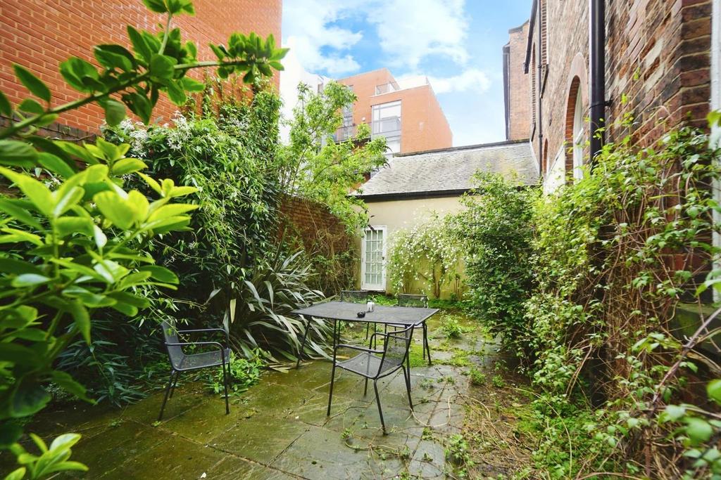 Communal garden