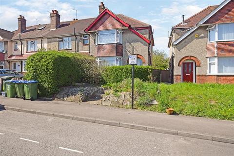 3 bedroom semi-detached house to rent, Burgess Road, Southampton