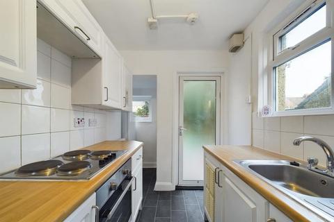 3 bedroom semi-detached house to rent, Burgess Road, Southampton