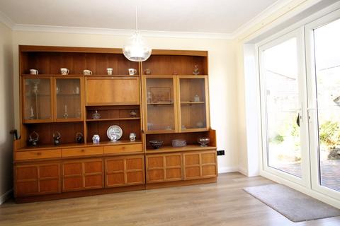 3 bedroom detached house for sale - Tewdrig Close, Llantwit Major, CF61