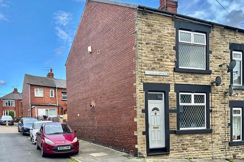 7 Grasmere Road, Barnsley, S71 1ES