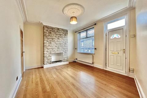 7 Grasmere Road, Barnsley, S71 1ES