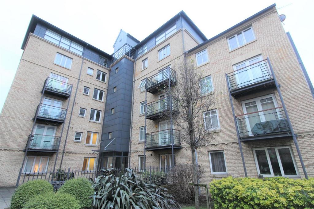 Cross Bedford Street, Sheffield Studio £550 pcm (£127 pw)