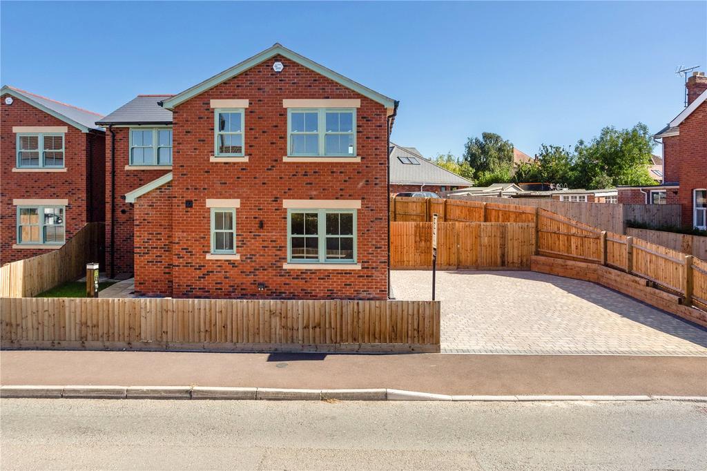 Brookfield Road, Churchdown, Gloucester, Gloucestershire, GL3 4 bed