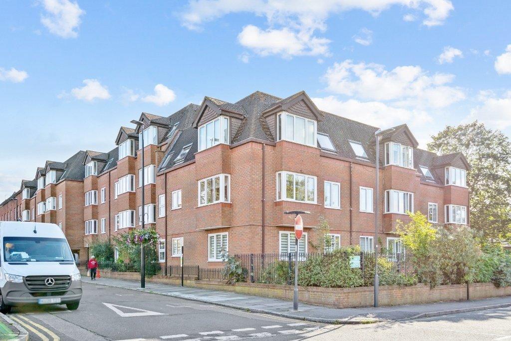 Uxbridge Road, Hatch End 1 bed retirement property for sale £215,000