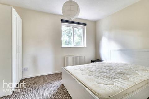 82 Fredas Grove, Harborne, Birmingham, B17 0SY