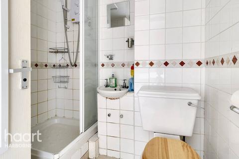 82 Fredas Grove, Harborne, Birmingham, B17 0SY